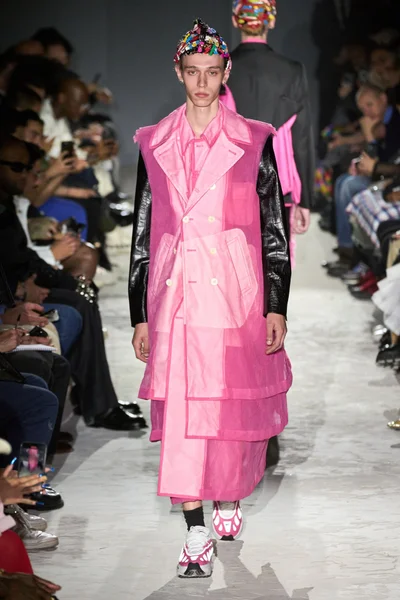 Look 11
